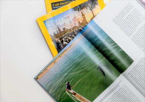 Bien choisir le papier en fonction du produit que vous souhaitez imprimer: magazines - PCG Barcelona